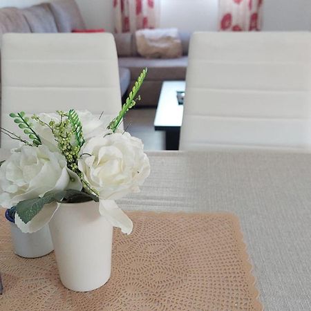 Apartamento Sevilla Autentica Дос Ерманас Екстериор снимка
